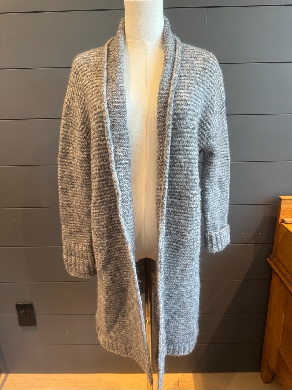 Ann Taylor Loft Cozy Grey Merino Alpaca Wool Blend Sweater Cardigan Classic Warm